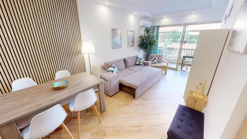 118E - Agréable 2P climatisé central avec terrasse - Location saisonnière - Menton