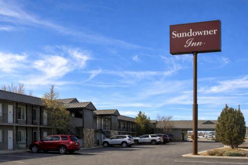 Sundowner Inn Forsyth I 94