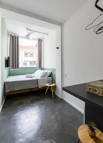 room detail thumbnail 0