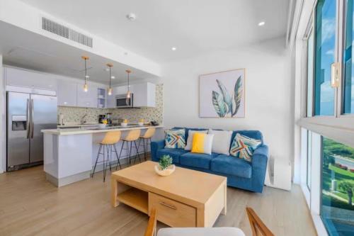 Glamorous and modern beach apartment Eagle beach ARUBA in Savaneta