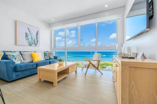 Glamorous and modern beach apartment Eagle beach ARUBA in Savaneta
