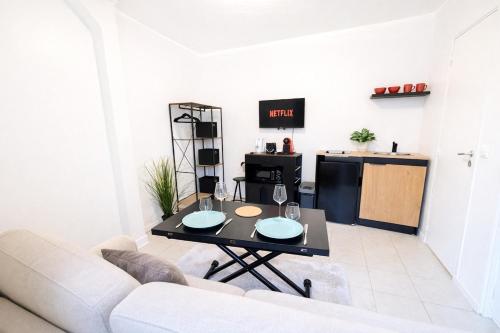 20' PARIS - Ideal Pro - Studio Cosy - 5 min RER A in Le Vesinet