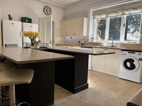 廚房, Farmhouse in the heart of the New Forest in 博利厄