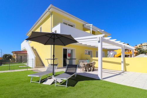 Biagio Blue Home