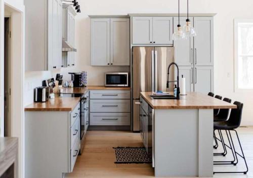 Hidden Arbor House - newly renovated retreat