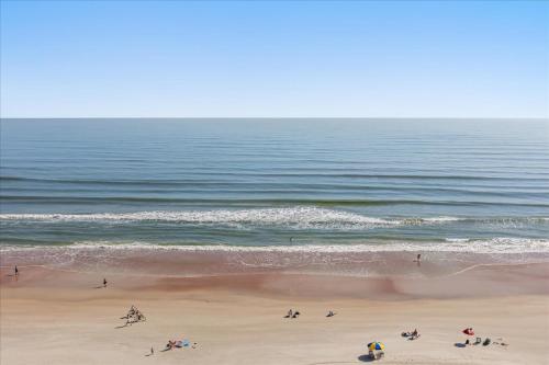 Nautilus Inn - Daytona Beach - Tap to explore photos