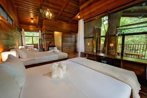 マケンケ ロッジTree House 2 Queen and 1 Twin bed