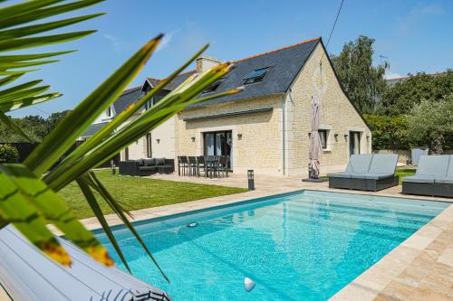 "La Villa Gozfurn" avec piscine privée, plages et commerces de la station balnéaire de Beg-Meil à pied! - Location, gîte - Fouesnant