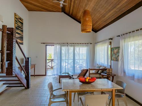 São Jose Beach Club & Casa Pé na Areia