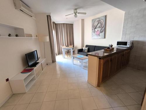 Apartamentos MAGIC BENALBEACH by Benalnova 4