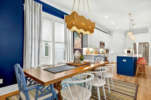 Luxury 6 Br Sleeps 18 Private Heated Pool Fire Pit in 힐튼 헤드 아이랜드 (SC)