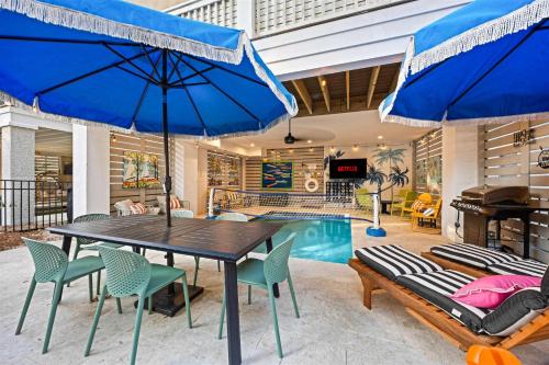Luxury 6 Br Sleeps 18 Private Heated Pool Fire Pit in 힐튼 헤드 아이랜드 (SC)