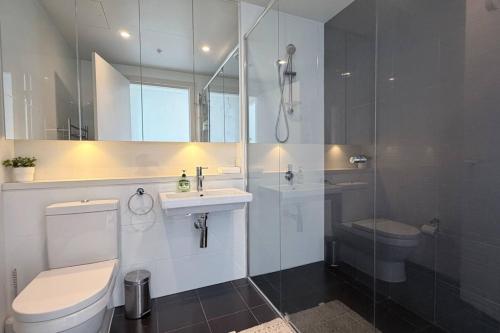Sky High 1BR apt in Sydney Olympic Park - image 4