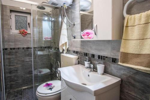 Vannas istaba, House Relax Residence in Muntic