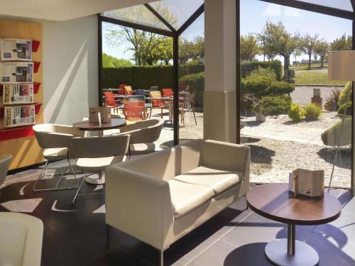 Pub/Lounge, ibis Saintes in Saintes