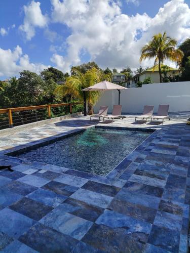 Studio Splash 2 personnes piscine chauffée - Location saisonnière - Rivière-Salée