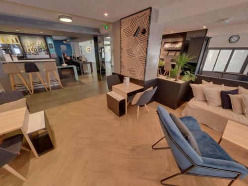 酒吧/休闲厅, Mercure Lorient Centre in 罗连安特