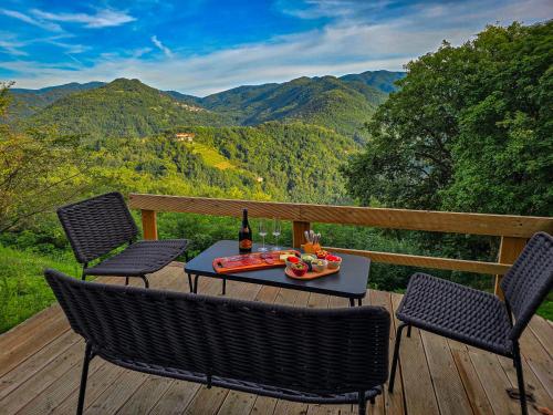Балкон, Casa Duetto - Villa with Infinity Pool & view over Lima valley in Баньї ді Лукка