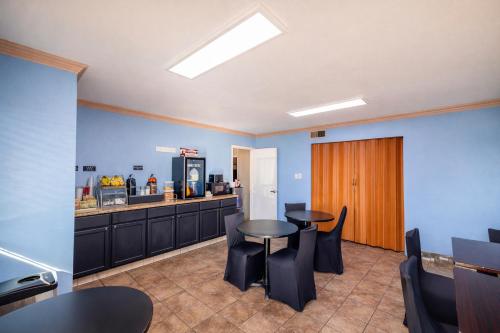 المرافق, Super 8 by Wyndham Barstow in Barstow