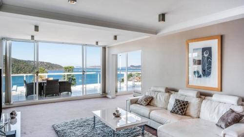 Penthouse 707 - 4 Bedroom Oceanview Penthouse – khách sạn tại Ettalong Beach