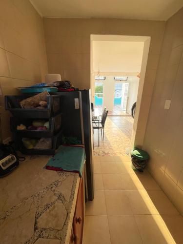 Kitchen, Habitaciones amobladas con bano privado in Alto Bosque