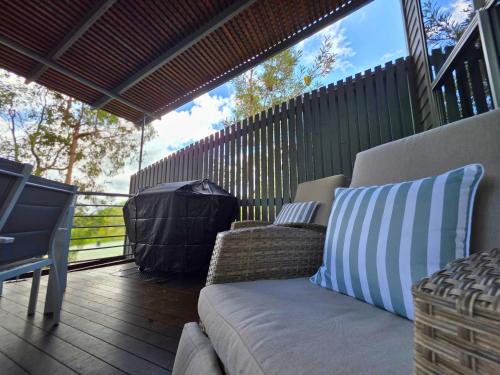 . Sunset Ridge Retreat Villa