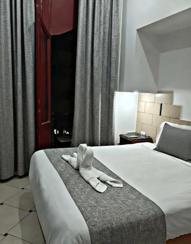 Golden Hotel Boutique - image 4