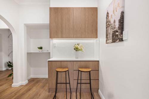 Inviting Double Room with Ensuite Bath Sunlit Comfort at Matraville - Shared Kitchen in Little Bay