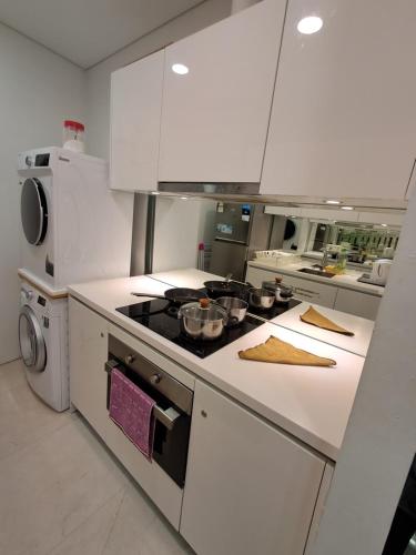 Vortex Family Suites Apartment - image 2