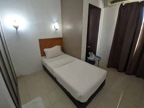 1 twin bed