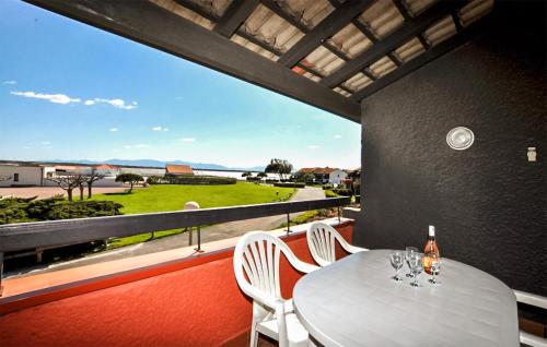 Lovely Home In Le Barcarès With Lake View