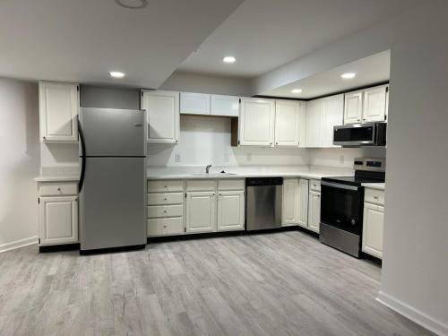 A Warm Welcome to this spacious 8 bedrooms, 4 and a half baths Villa in Waldorf (MD)