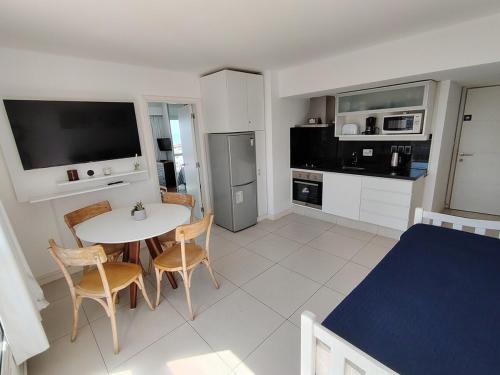 509 Apt in Peninsula with ocean view and garage