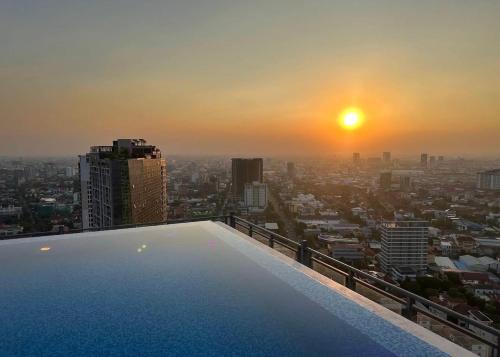 Modern Condo in Phnom Penh with City View By DN - Phnom Penh Modern Condo in Phnom Penh with City View By DN - Phnom Penh