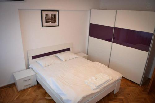 Bucharest Last Minute Accommodation - image 3