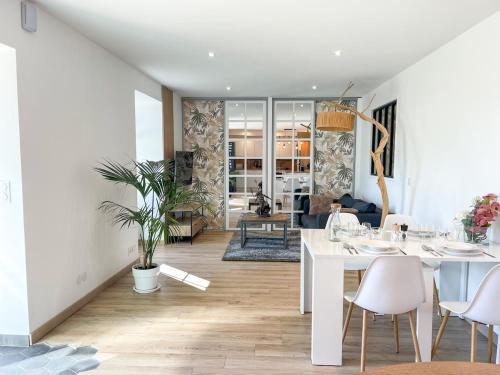 Chic & Dingo - Modern Apartment, Comfort, Wi-Fi in Saint-Didier-en-Velay