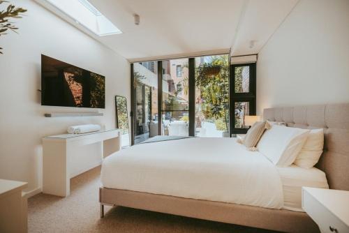 The Courtyard Retreat= Designer Abode Mosman - image 13