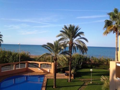 Las Marinas,Vistas frontales Playa
