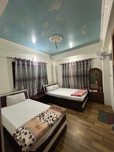 London Hotel and Lodge in Hetauda