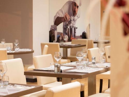 ห้องอาหาร, ibis Lyon Est Chaponnay in เฌอปองเญ