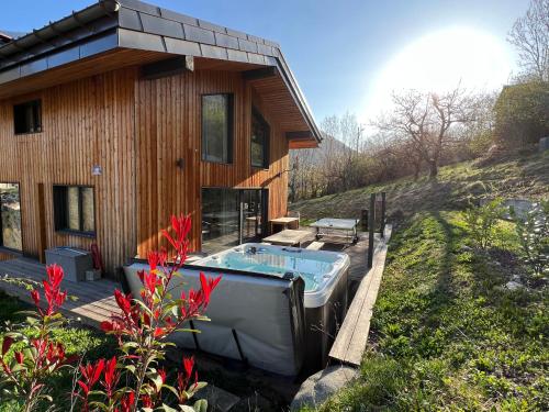 Chalet Les 3 marmottes, 12 personnes, jacuzzi