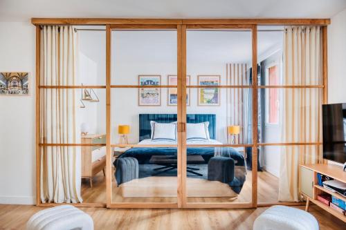 MyJolieParisHome - King size beds - Free parking, Paris