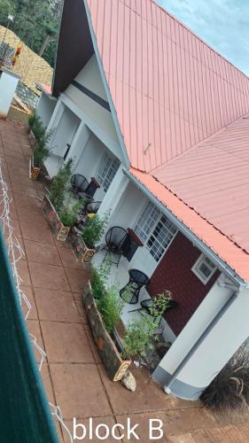 Vista exterior, Marine waters retreat Block B in Embu