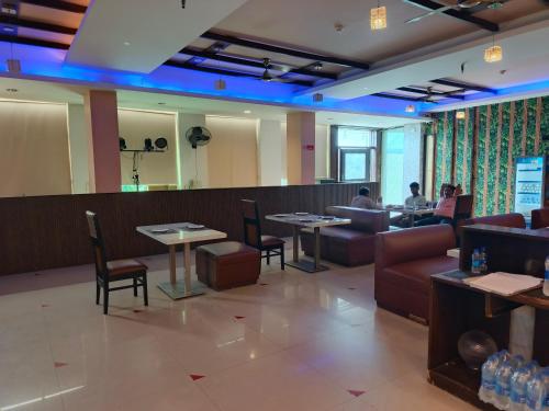 Hotel Orange in Baddi