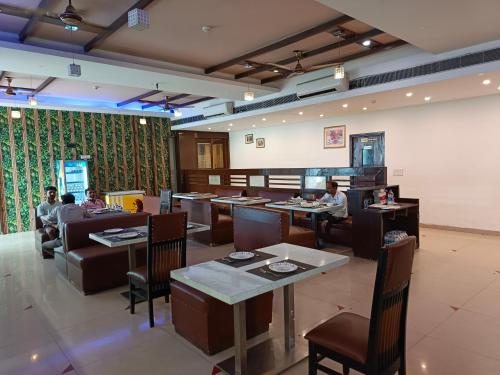 Hotel Orange in Baddi
