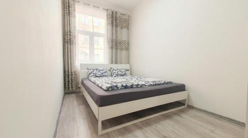 15 Min to Vienna Center - Affordable & Simple 5BR Apt with WIFI in Wien, Österreich