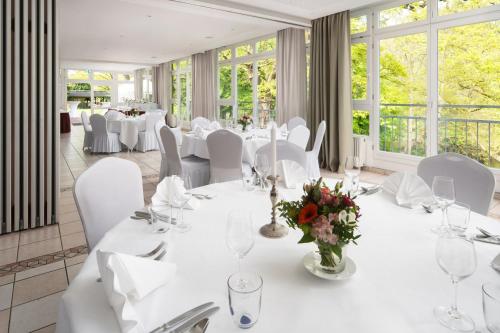 Banquet hall, Kleinhuis Hotel Mellingburger Schleuse                                                      in Hamburg