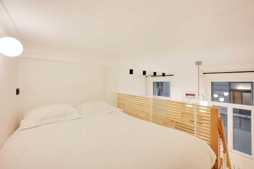 Beautiful Apt -1BR-4P- Tour Eiffel-Invalides - image 6