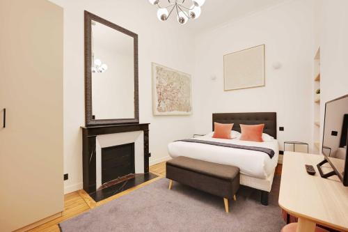 Beautiful Apt -1BR-4P- Tour Eiffel-Invalides - image 2