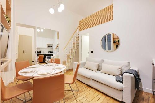 Beautiful Apt -1BR-4P- Tour Eiffel-Invalides - image 10